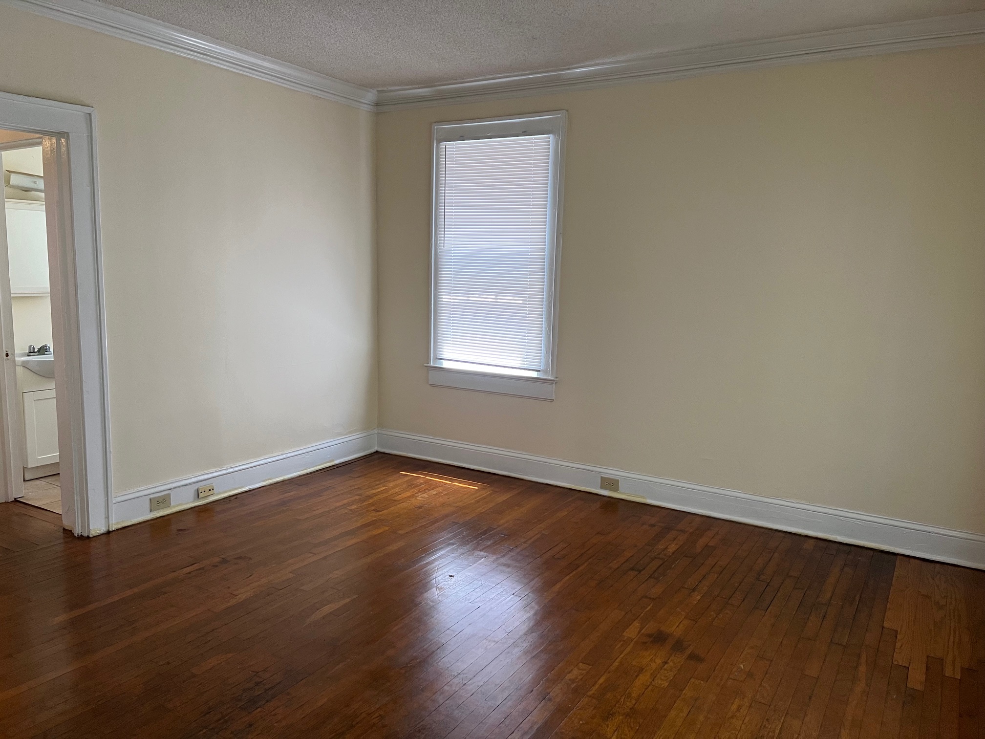 1975 Vineville Avenue - C-2
