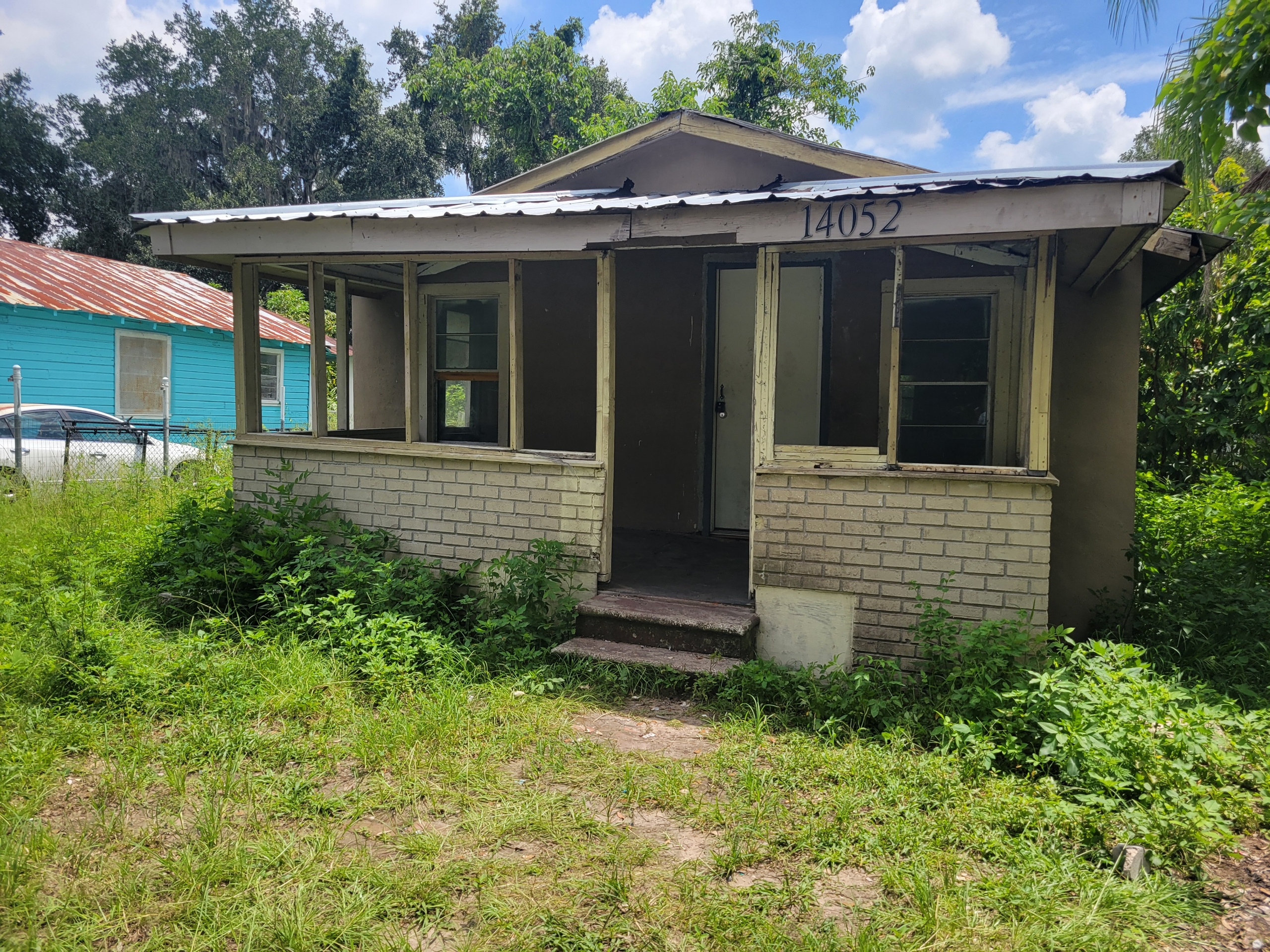 14052 Railroad Avenue