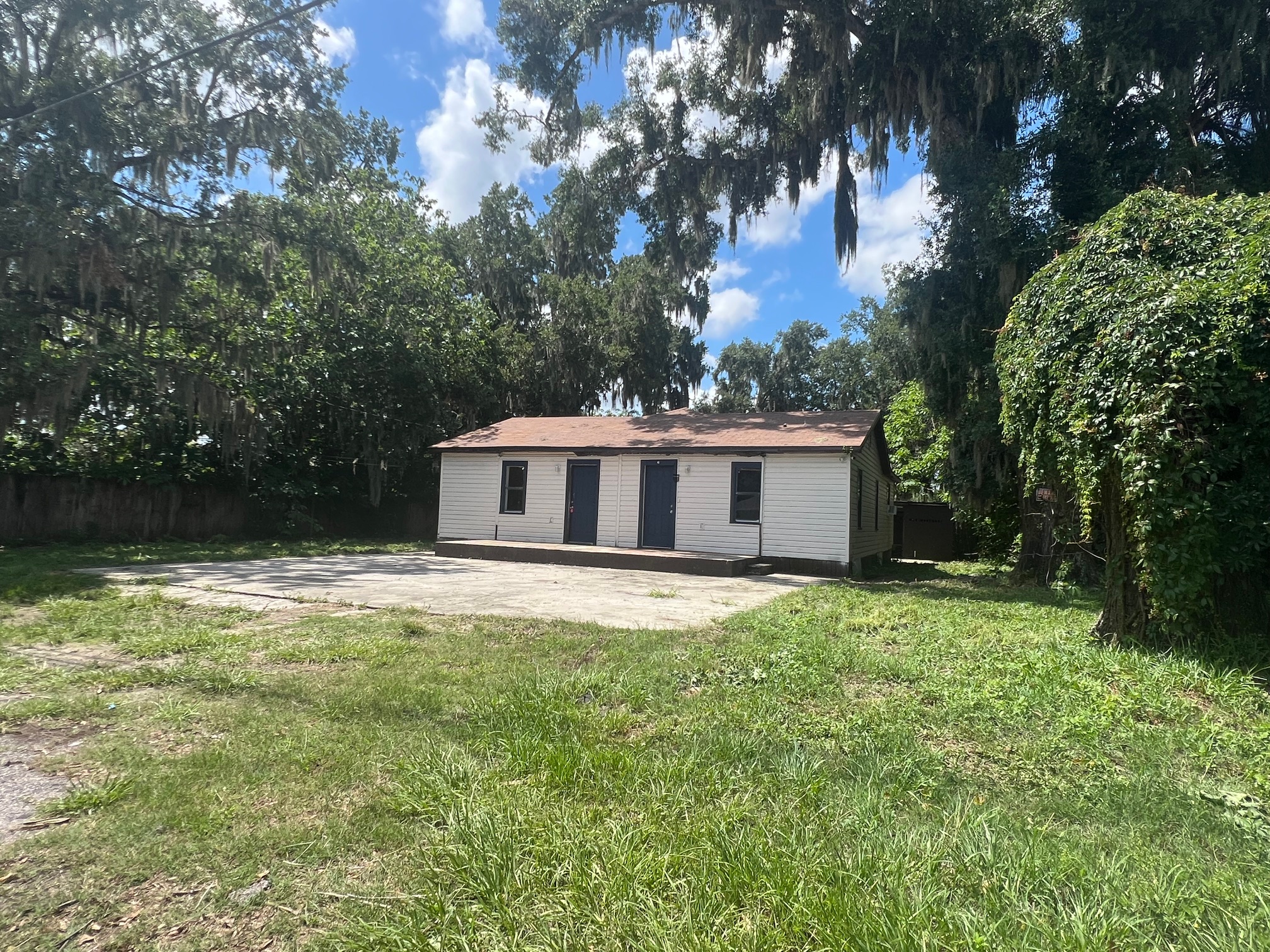1290 Henson Lane, Apt. 1